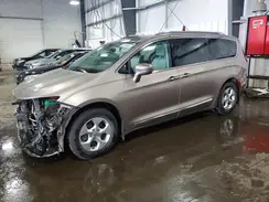 2C4RC1EG6HR677047 2017 CHRYSLER PACIFICA