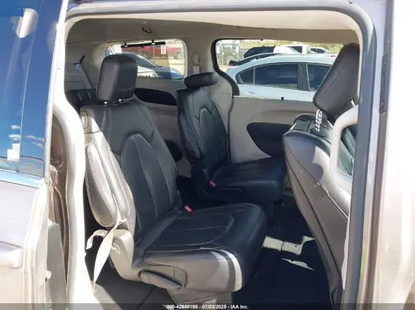 2C4RC1EG6HR720883 2017 CHRYSLER PACIFICA - Image 8