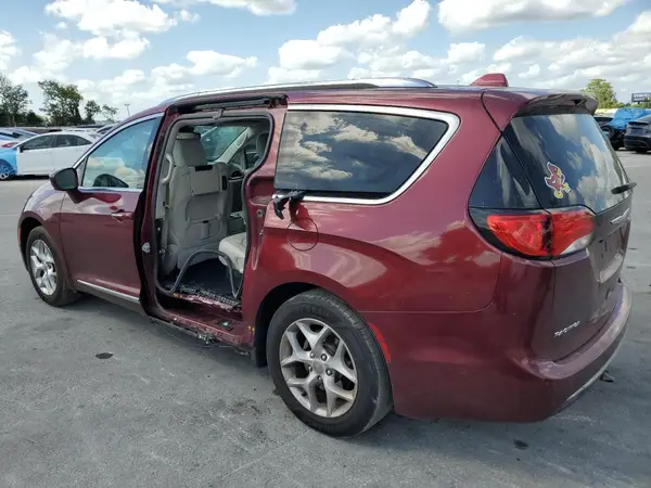 2C4RC1EG6HR721144 2017 CHRYSLER PACIFICA - Image 2