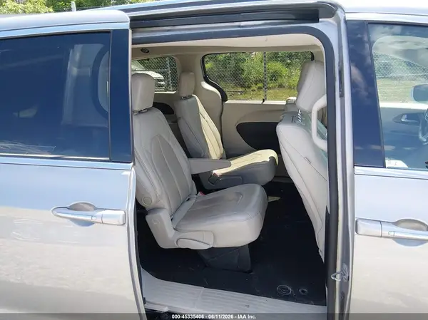 2C4RC1EG6HR756797 2017 CHRYSLER PACIFICA - Image 8