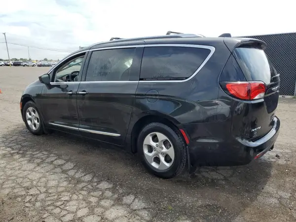 2C4RC1EG6HR764091 2017 CHRYSLER PACIFICA - Image 2