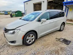 2C4RC1EG6HR770988 2017 CHRYSLER PACIFICA