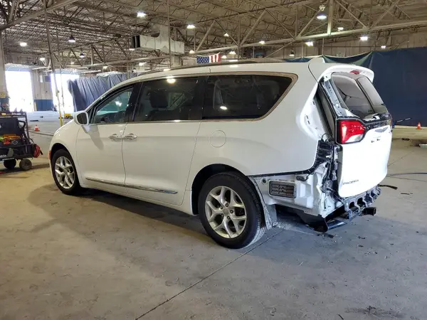 2C4RC1EG6HR777617 2017 CHRYSLER PACIFICA - Image 2