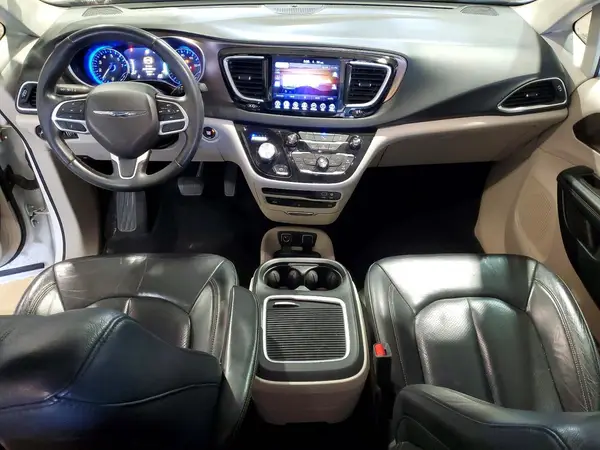 2C4RC1EG6HR777617 2017 CHRYSLER PACIFICA - Image 8