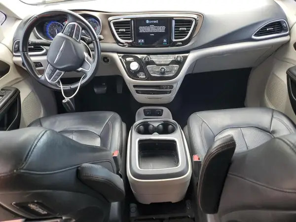 2C4RC1EG6HR796359 2017 CHRYSLER PACIFICA - Image 8
