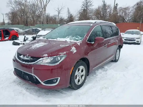 2C4RC1EG6HR811894 2017 CHRYSLER PACIFICA - Image 2