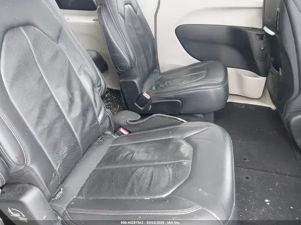 2C4RC1EG6HR811894 2017 CHRYSLER PACIFICA - Image 8