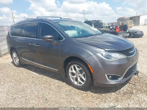 2C4RC1EG6HR836889 2017 CHRYSLER PACIFICA - Image 1