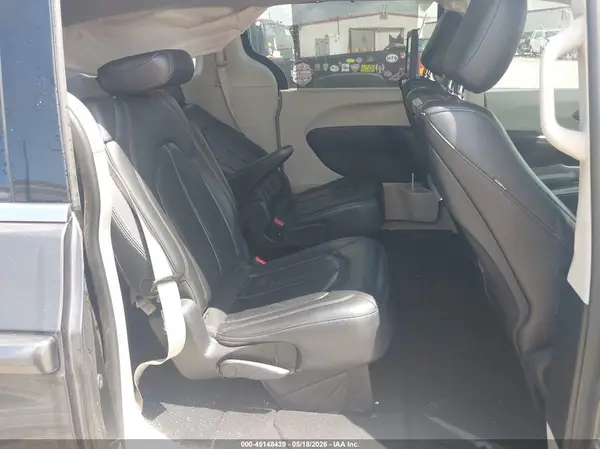 2C4RC1EG6HR836889 2017 CHRYSLER PACIFICA - Image 8