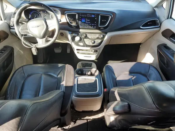 2C4RC1EG6HR846600 2017 CHRYSLER PACIFICA - Image 8