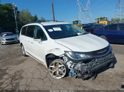 2C4RC1EG6JR114909 2018 CHRYSLER PACIFICA