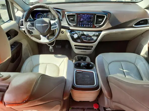 2C4RC1EG6JR150115 2018 CHRYSLER PACIFICA - Image 8