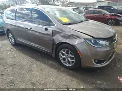 2C4RC1EG6JR166959 2018 CHRYSLER PACIFICA