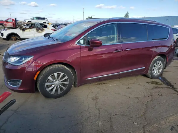 2C4RC1EG6JR186936 2018 CHRYSLER PACIFICA - Image 1