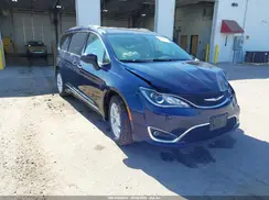 2C4RC1EG6JR189111 2018 CHRYSLER PACIFICA