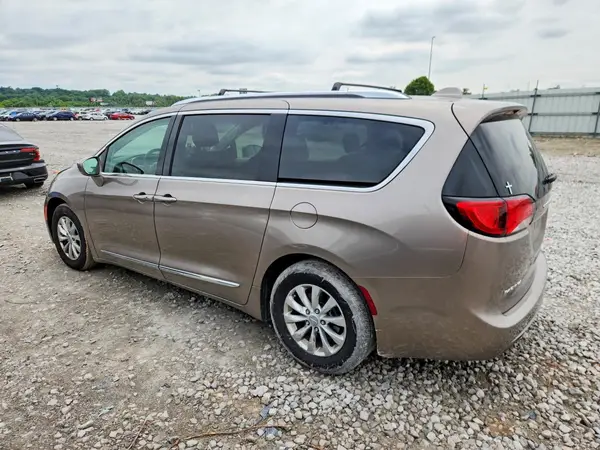 2C4RC1EG6JR193224 2018 CHRYSLER PACIFICA - Image 2