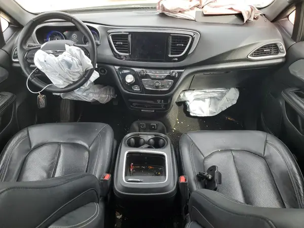 2C4RC1EG6JR197743 2018 CHRYSLER PACIFICA - Image 8