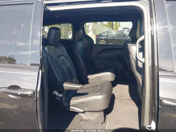 2C4RC1EG6JR204352 2018 CHRYSLER PACIFICA - Image 8