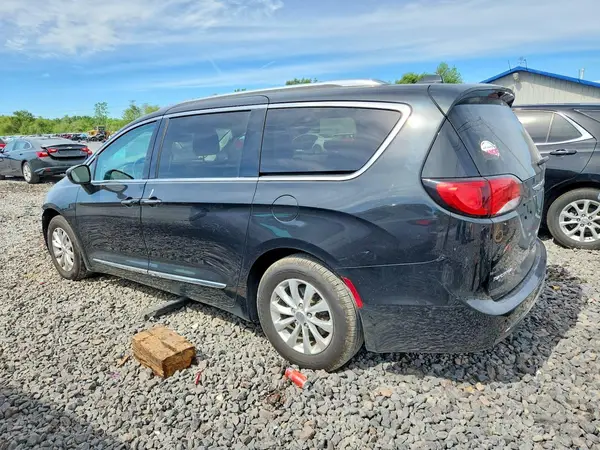 2C4RC1EG6JR247900 2018 CHRYSLER PACIFICA - Image 2