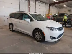 2C4RC1EG6JR257486 2018 CHRYSLER PACIFICA