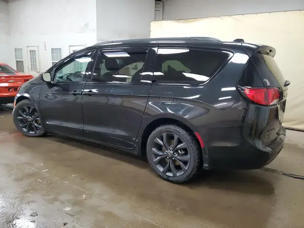 2C4RC1EG6JR273168 2018 CHRYSLER PACIFICA - Image 2