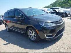 2C4RC1EG6JR273185 2018 CHRYSLER PACIFICA