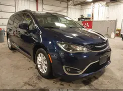 2C4RC1EG6JR288141 2018 CHRYSLER PACIFICA