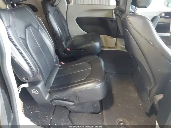 2C4RC1EG6JR291864 2018 CHRYSLER PACIFICA - Image 8