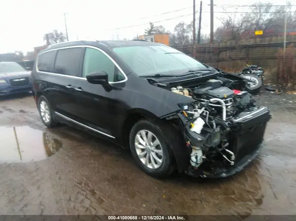 2C4RC1EG6JR293128 2018 CHRYSLER PACIFICA - Image 1