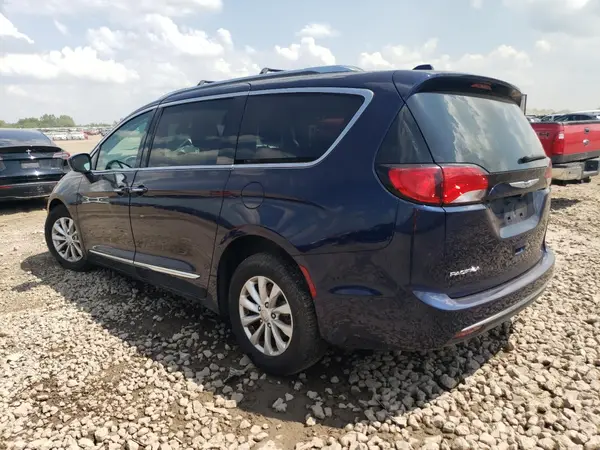 2C4RC1EG6JR295171 2018 CHRYSLER PACIFICA - Image 2