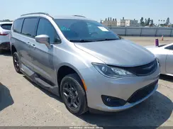 2C4RC1EG6JR330503 2018 CHRYSLER PACIFICA