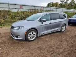 2C4RC1EG6KR505687 2019 CHRYSLER PACIFICA