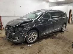 2C4RC1EG6KR604641 2019 CHRYSLER PACIFICA