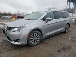 2C4RC1EG6KR705839 2019 CHRYSLER PACIFICA