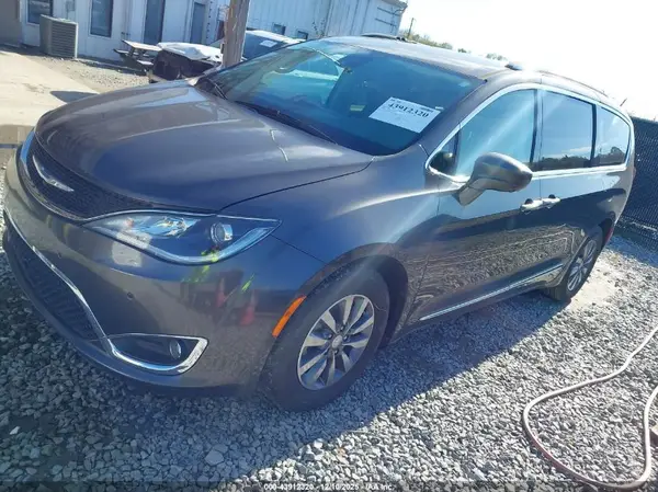 2C4RC1EG6KR738565 2019 CHRYSLER PACIFICA - Image 2