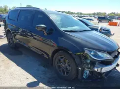 2C4RC1EG6LR113360 2020 CHRYSLER PACIFICA