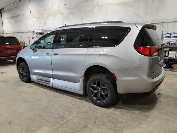 2C4RC1EG6LR116405 2020 CHRYSLER PACIFICA - Image 2
