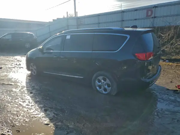 2C4RC1EG7HR514892 2017 CHRYSLER PACIFICA - Image 2