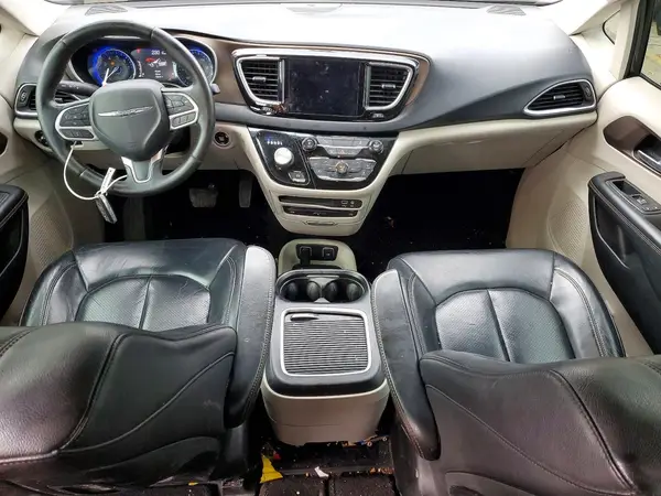 2C4RC1EG7HR518800 2017 CHRYSLER PACIFICA - Image 8