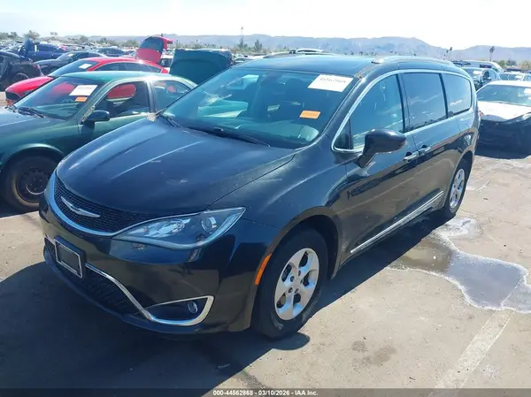 2C4RC1EG7HR531420 2017 CHRYSLER PACIFICA - Image 2