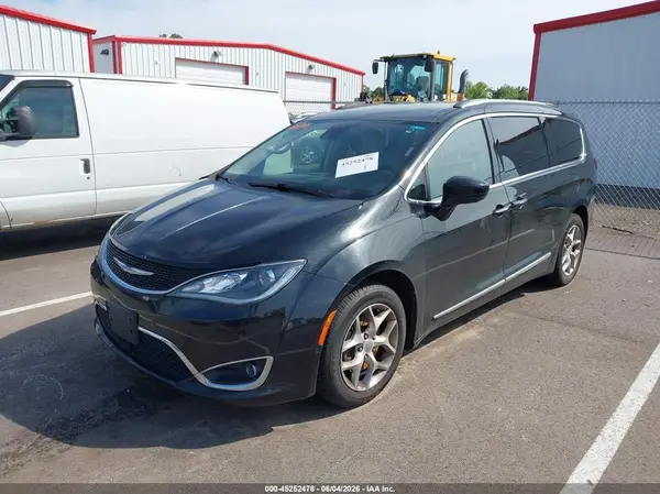 2C4RC1EG7HR534222 2017 CHRYSLER PACIFICA - Image 2