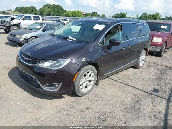 2C4RC1EG7HR550985 2017 CHRYSLER PACIFICA - Image 2