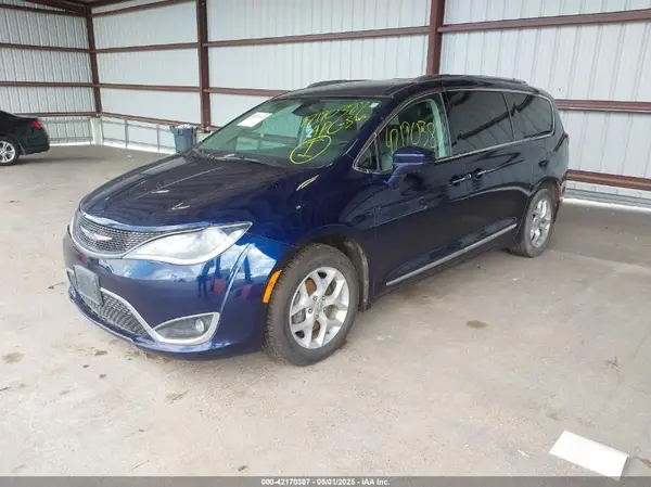 2C4RC1EG7HR559489 2017 CHRYSLER PACIFICA - Image 2