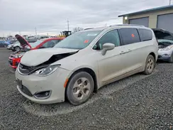 2C4RC1EG7HR570198 2017 CHRYSLER PACIFICA