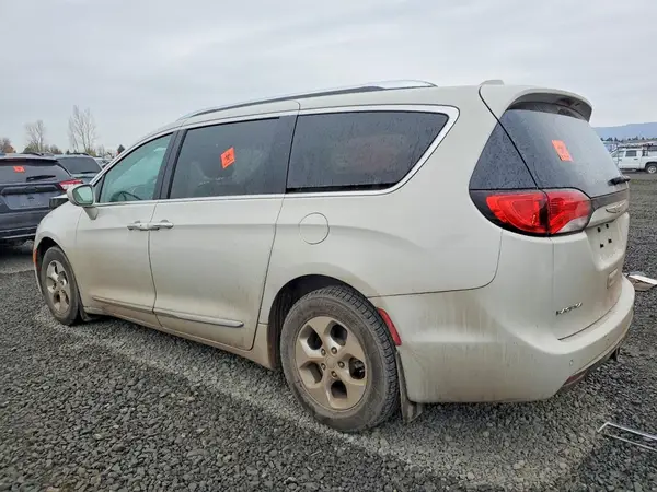 2C4RC1EG7HR570198 2017 CHRYSLER PACIFICA - Image 2
