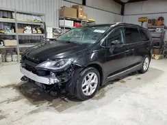 2C4RC1EG7HR577510 2017 CHRYSLER PACIFICA