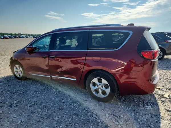 2C4RC1EG7HR587485 2017 CHRYSLER PACIFICA - Image 2