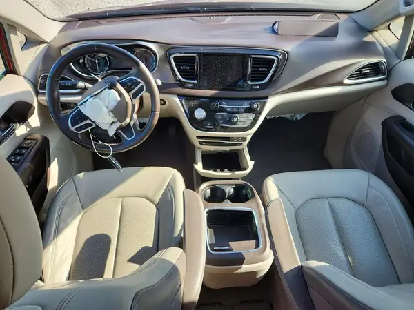 2C4RC1EG7HR587485 2017 CHRYSLER PACIFICA - Image 8