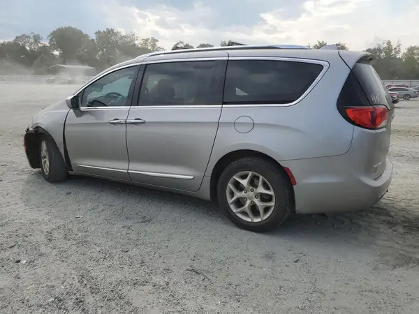 2C4RC1EG7HR622767 2017 CHRYSLER PACIFICA - Image 2