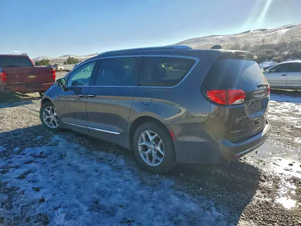 2C4RC1EG7HR628147 2017 CHRYSLER PACIFICA - Image 2